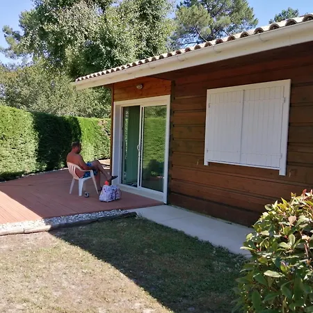 Maison Dans Bulle De Verdure Lacanau