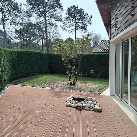 Maison Dans Bulle De Verdure Lacanau